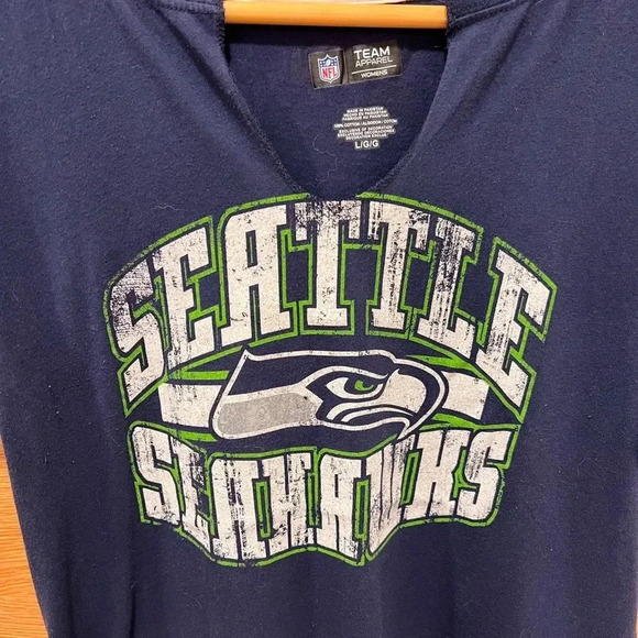 NFL | Seahawks | Womens | V-neck Tee | Size Large - Picture 2 of 6